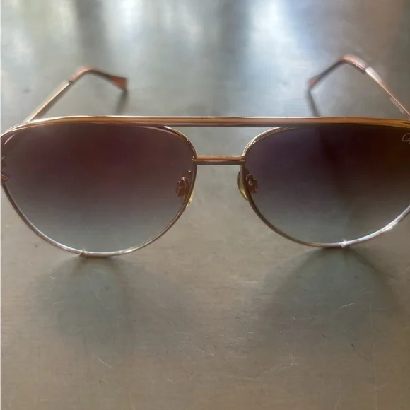 Quay Aviator Rose Gold Frame Rose Gold Lens. High Key. - Picture 6 of 7